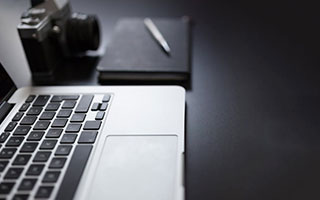 三亿体育体育视频-足球赛季中顶尖球队表现出色，带来全新精彩体验