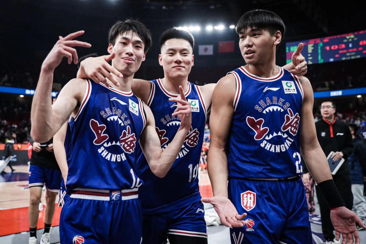 三亿体育体育电竞-上海男篮成功晋级八强，逐梦冠军