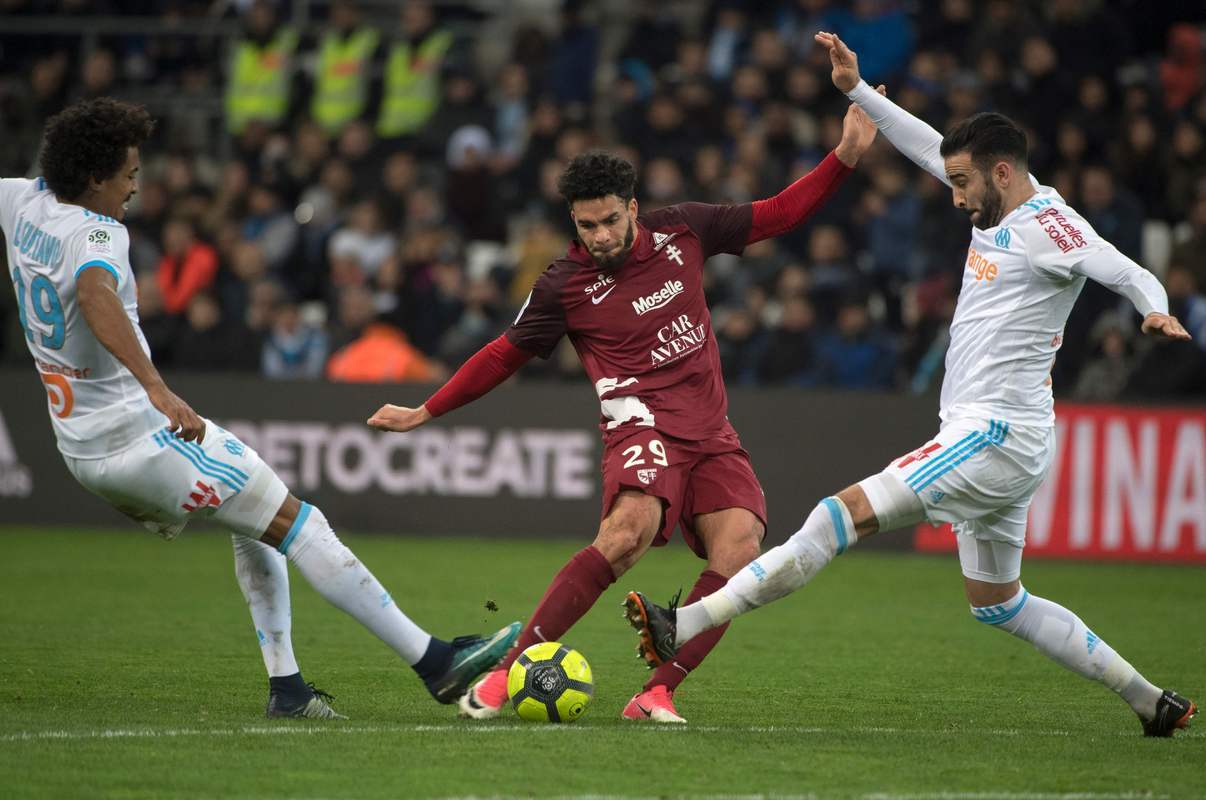 关于斯特拉斯堡队在主场比赛中后来居上,携手胜利的信息 关于斯特拉斯堡队在主场比赛中后来居上,携手胜利的信息