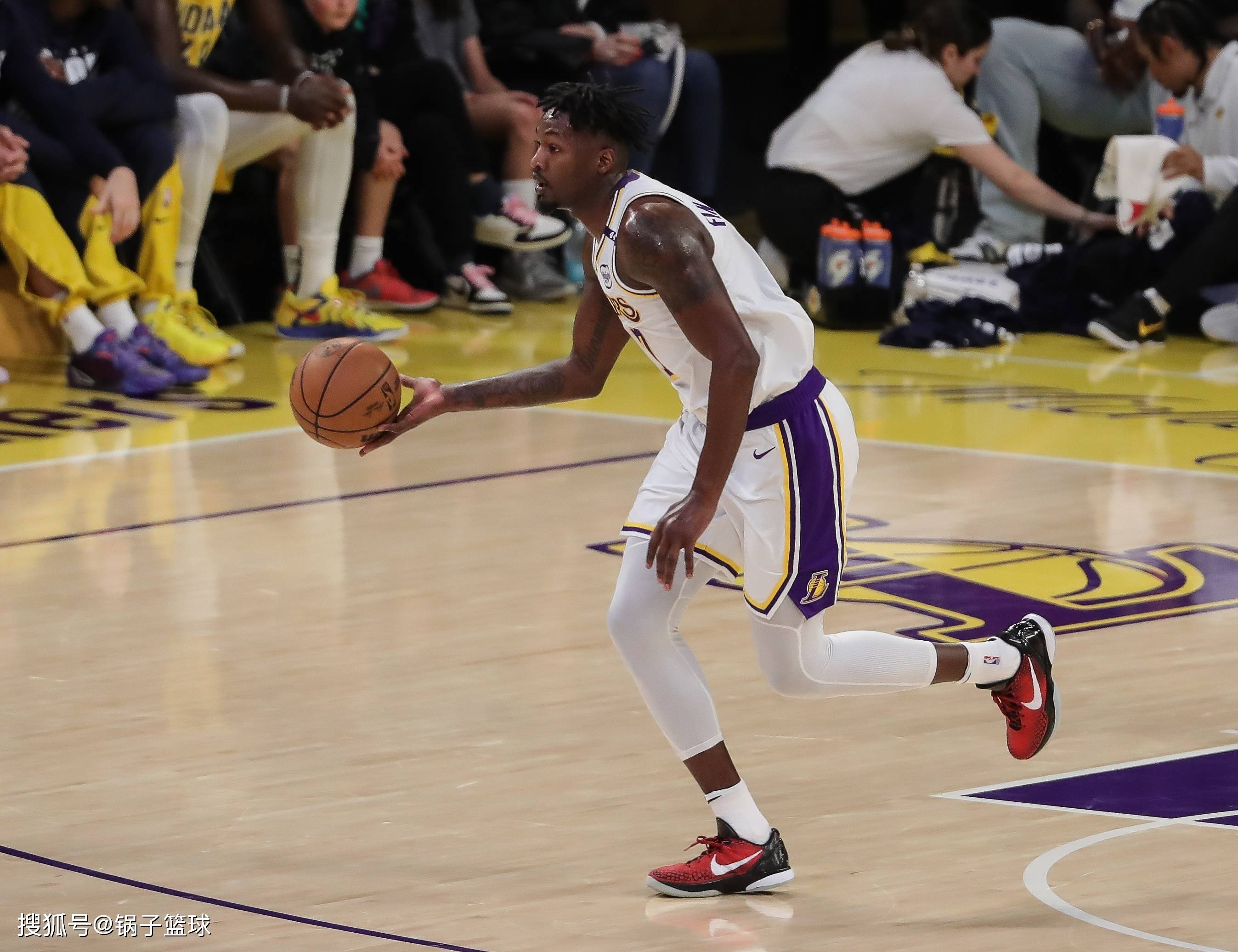 包含湖人主控复出,球队整体表现有望提升的词条 包含湖人主控复出,球队整体表现有望提升的词条