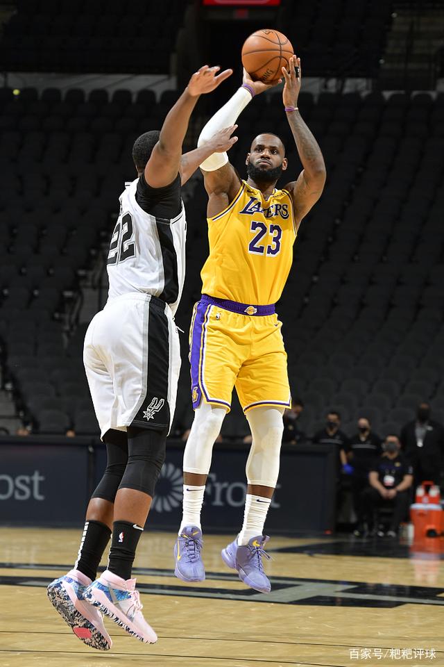 湖人艰难险胜马刺,詹皇神迹再现 湖人艰难险胜马刺,詹皇神迹再现