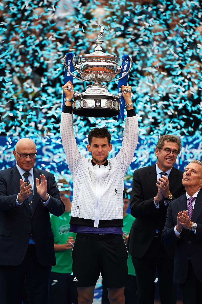 三亿体育体育下载-爵士队员获得月最佳球员称号，表现惊人的简单介绍