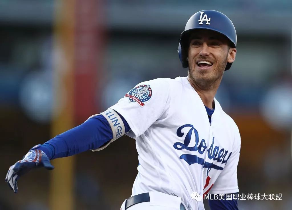 爵士队员获得月最佳球员称号,表现惊人的简单介绍 爵士队员获得月最佳球员称号,表现惊人的简单介绍