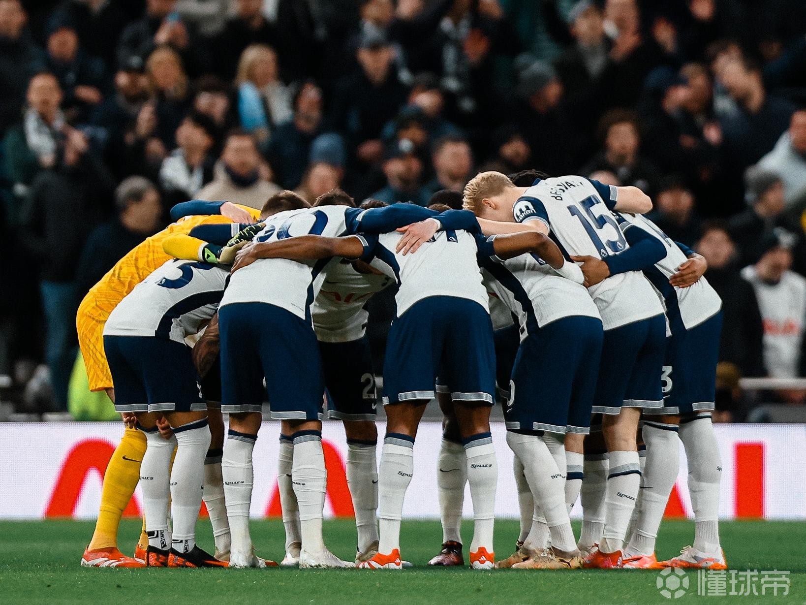 三亿体育体育投注-包含谢周三迎来胜利，英超晋级冲击局面渐趋明朗！的词条