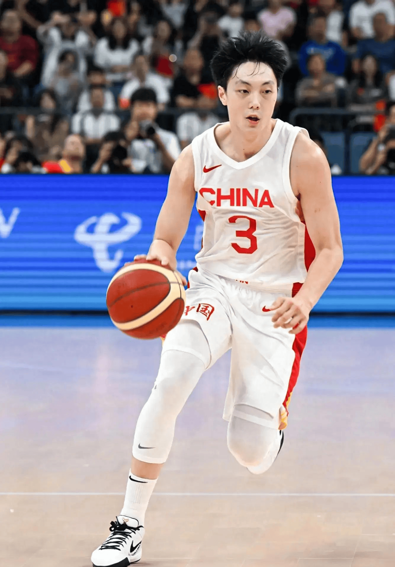 中国球队新赛季表现抢眼，引发热议