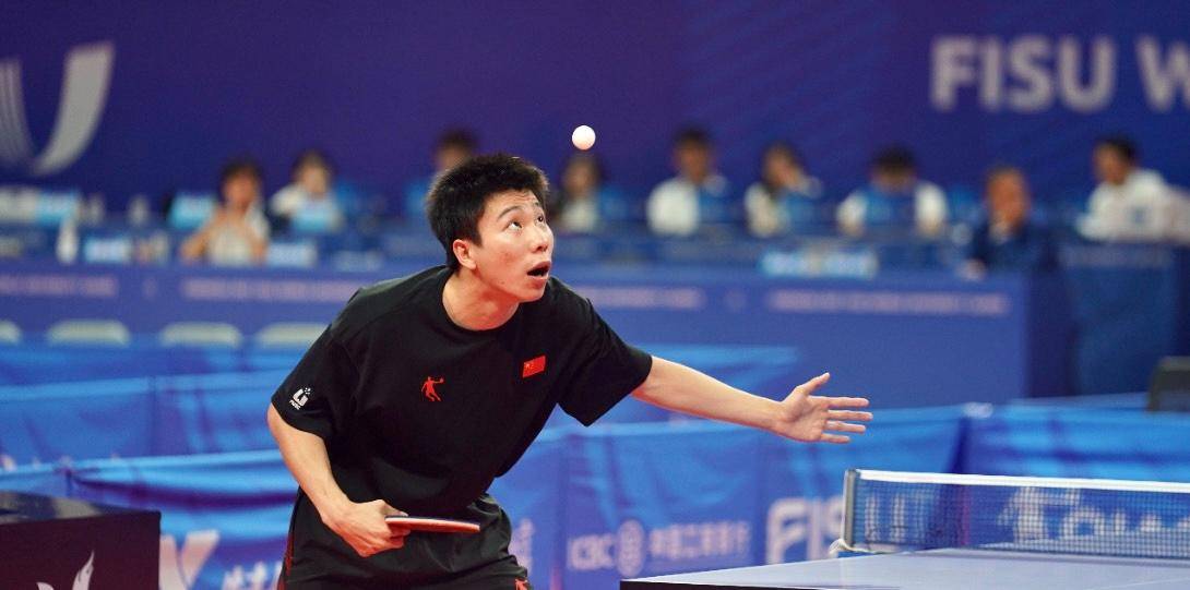 意大利乒乓球男队表现出色,夺金领先 意大利乒乓球男队表现出色,夺金领先