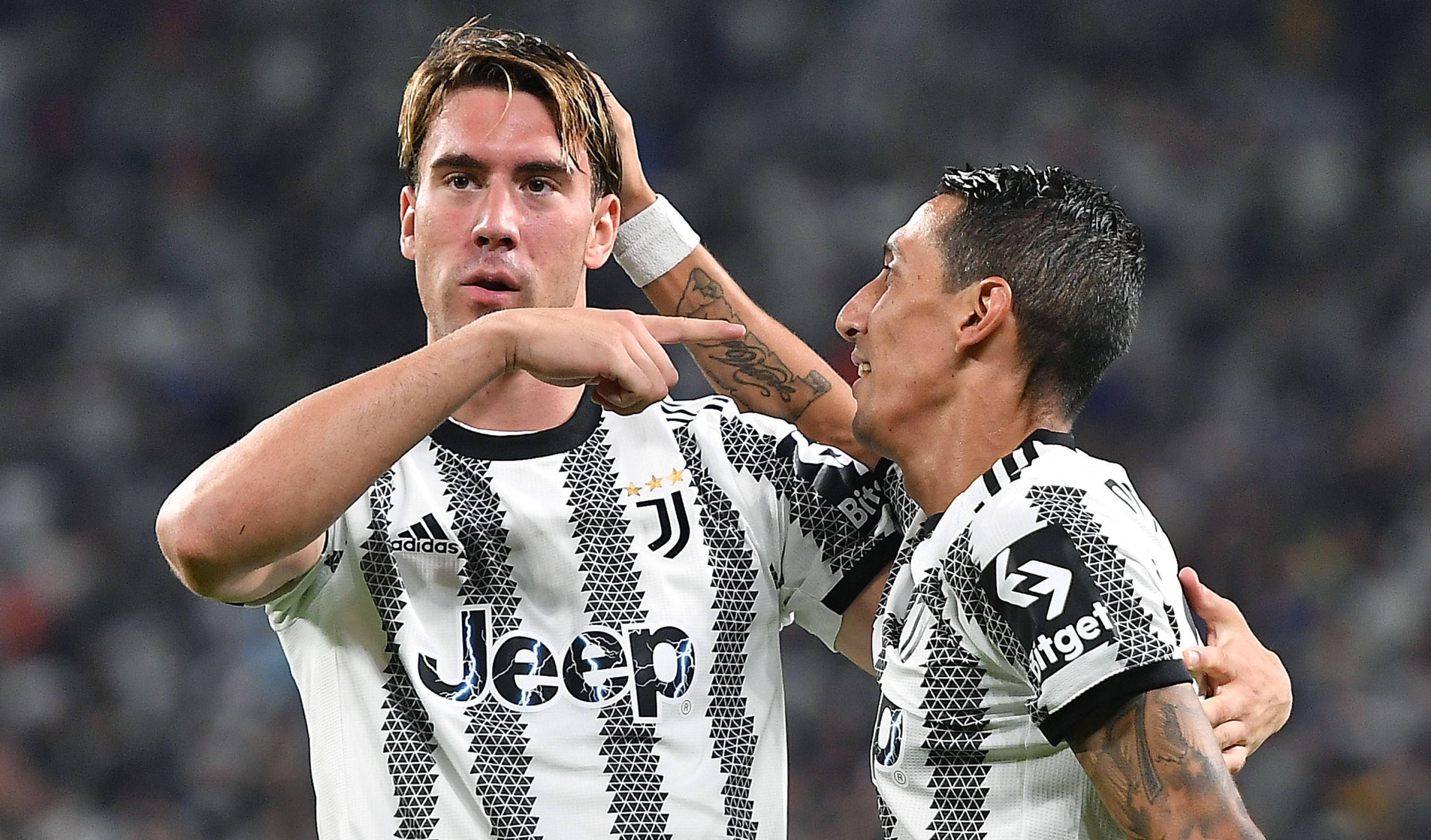 尤文图斯队员展现出稳固防守 尤文图斯队员展现出稳固防守