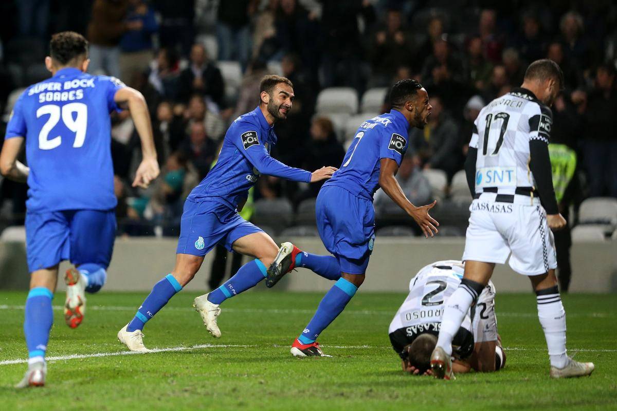 三亿体育体育官网-包含顶尖球队交锋双方背水一战场面激烈的词条