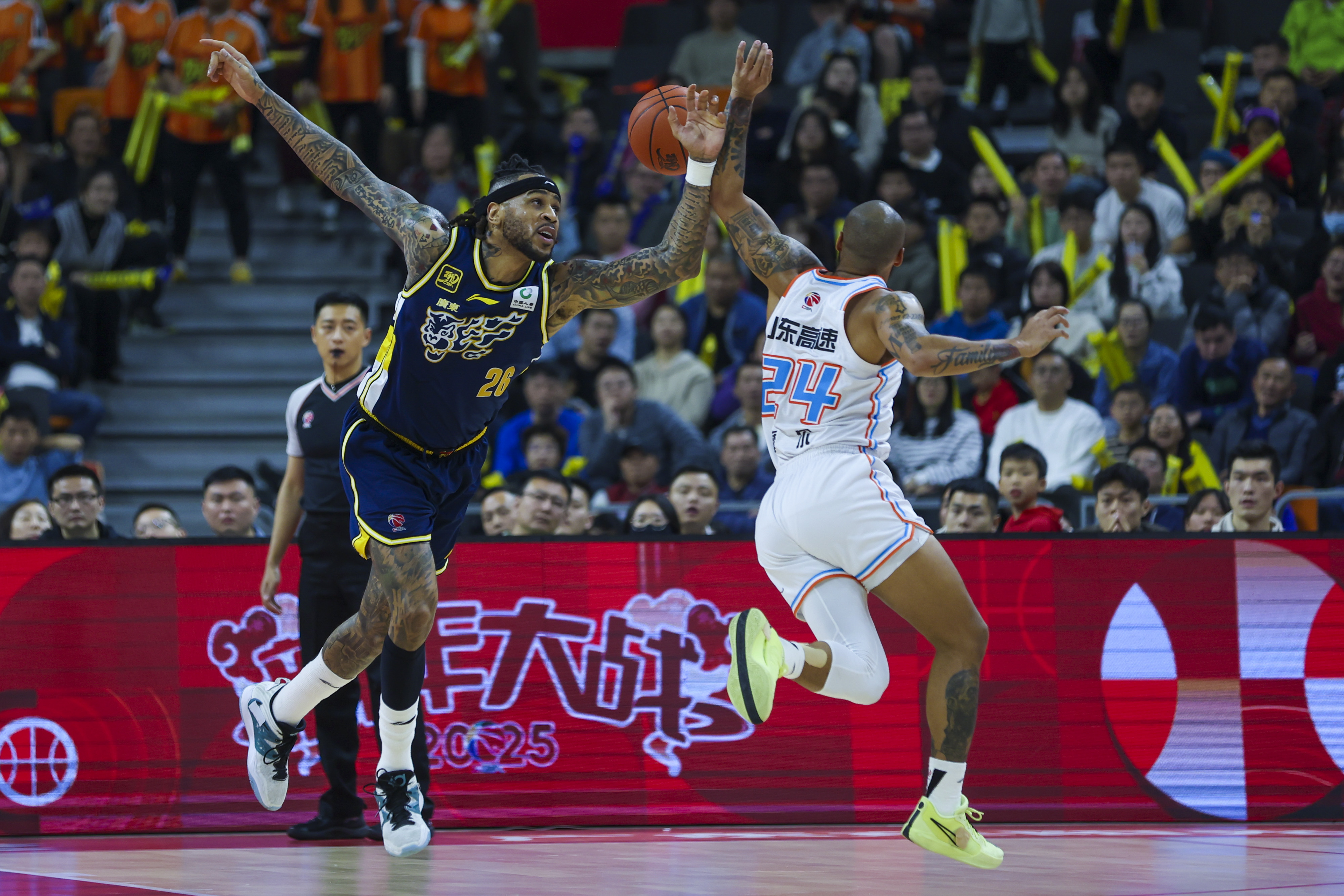 三亿体育体育教练-广东队遭遇密集赛程，依旧风头不减的简单介绍