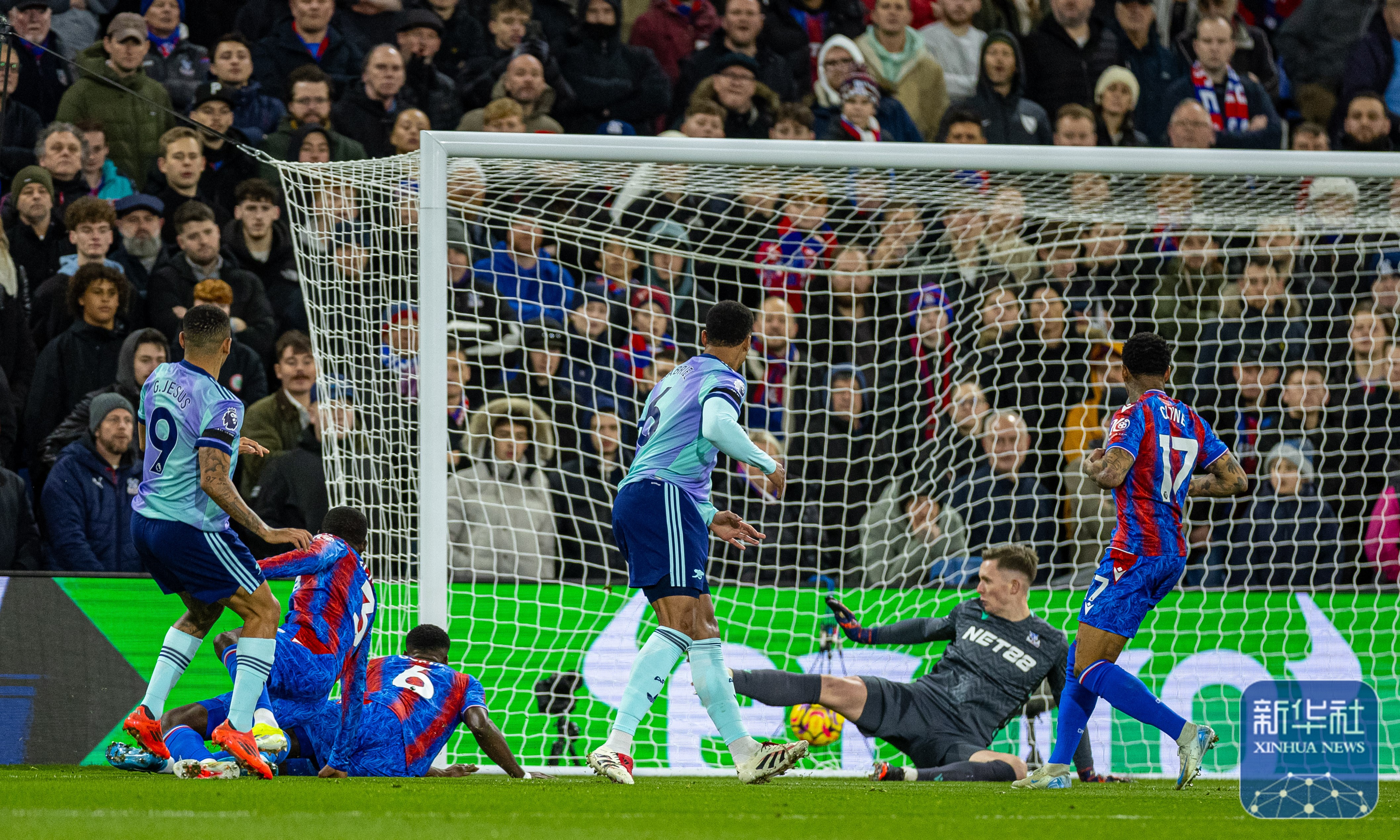 欧洲足球盛事将在华丽赛场上展开