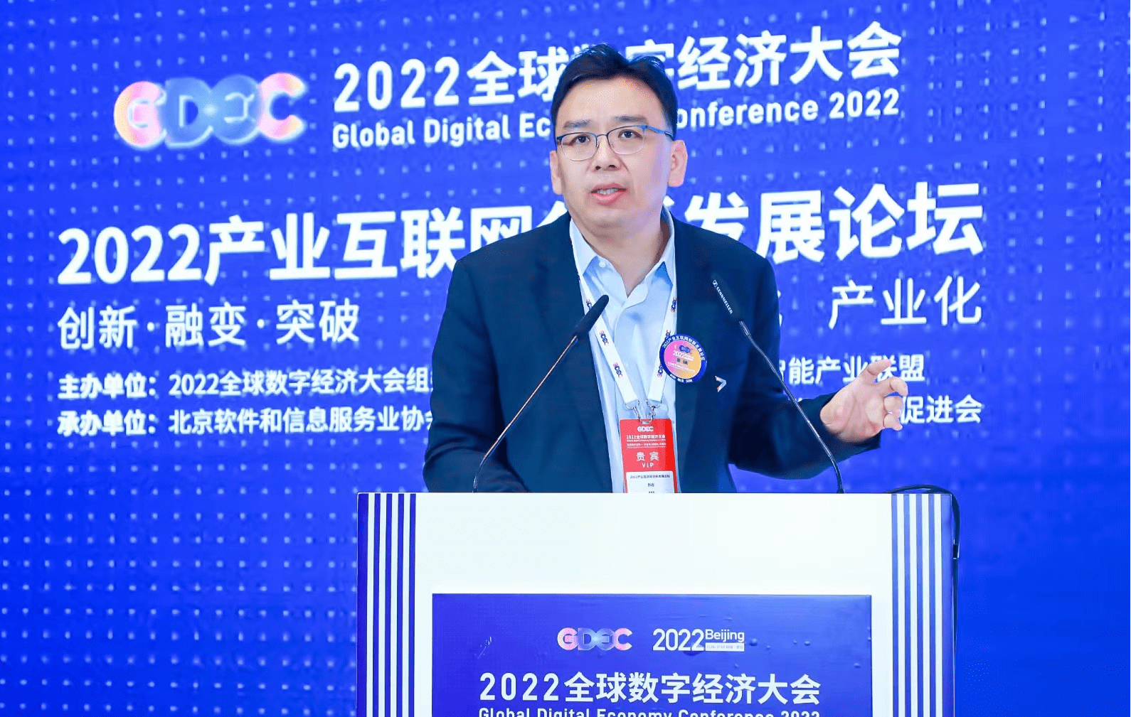 三亿体育体育地址-决胜之战数据PK让胜负扑朔迷离的简单介绍