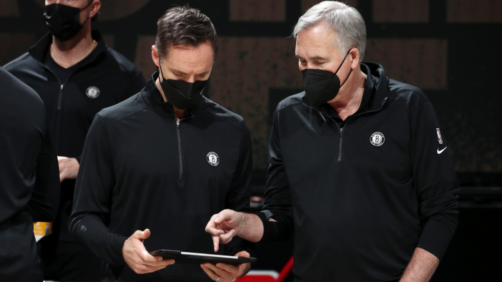 都灵主教练遭遇连败压力，面临下课危机